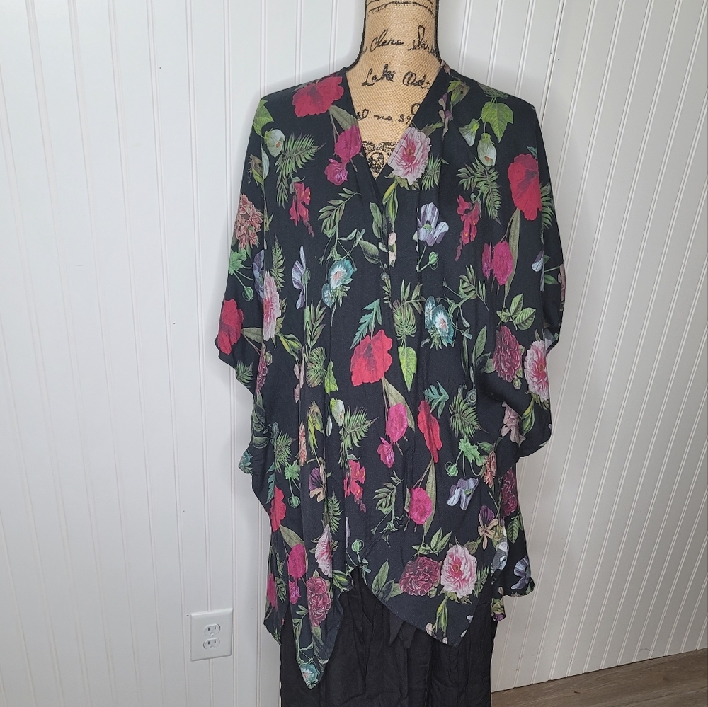 Sseko Multiway Shawl